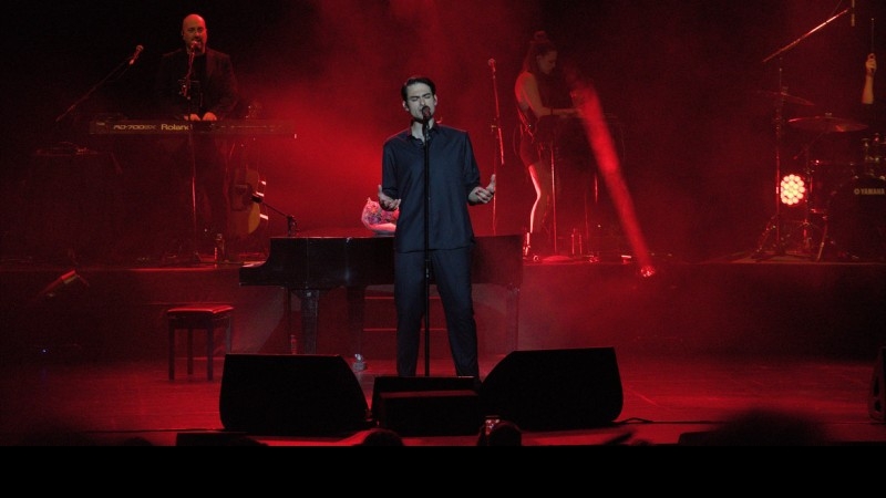 Matteo Bocelli cant&oacute; por primera vez en Argentina y brill&oacute; en un show triling&uuml;e: oda a la elegancia y a la academia